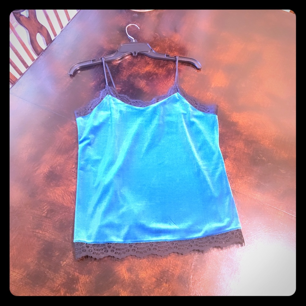 Tank with velvet and lace